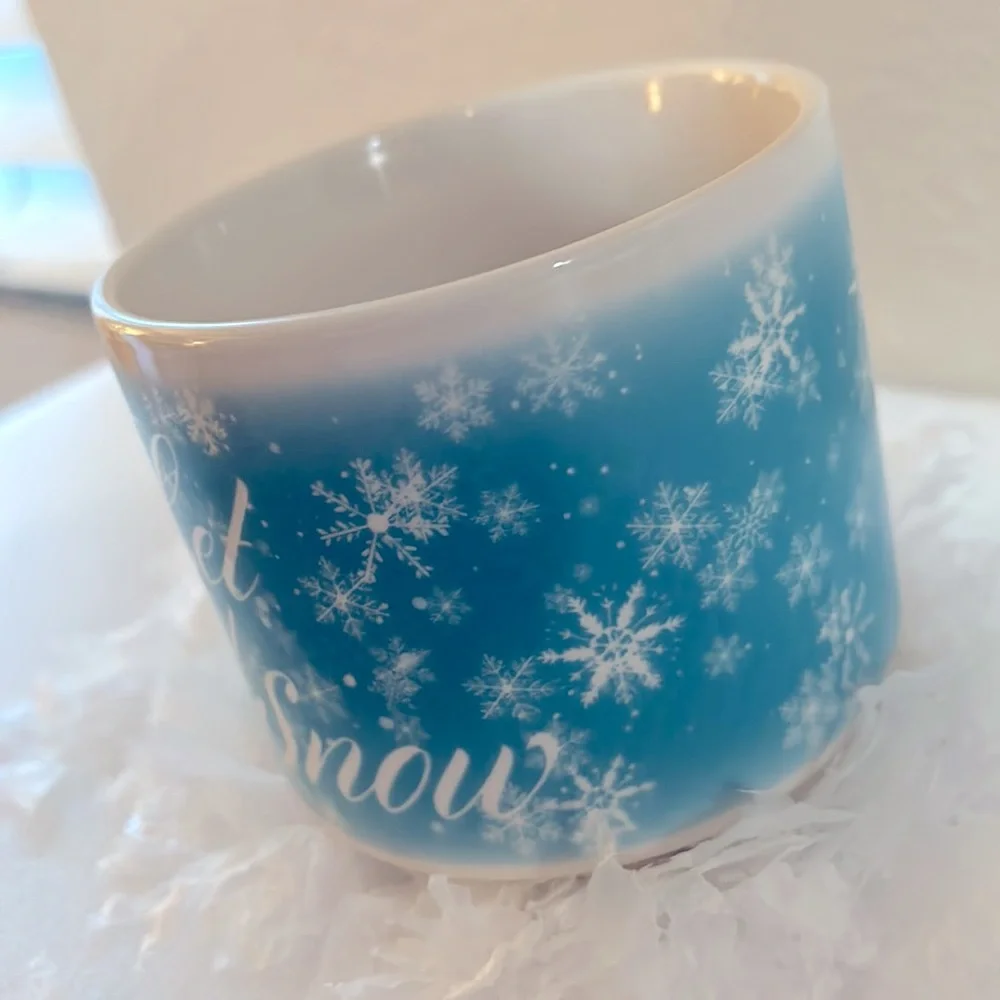 Let it Snow large coffee hot cocoa mug Frozen Elsa winter